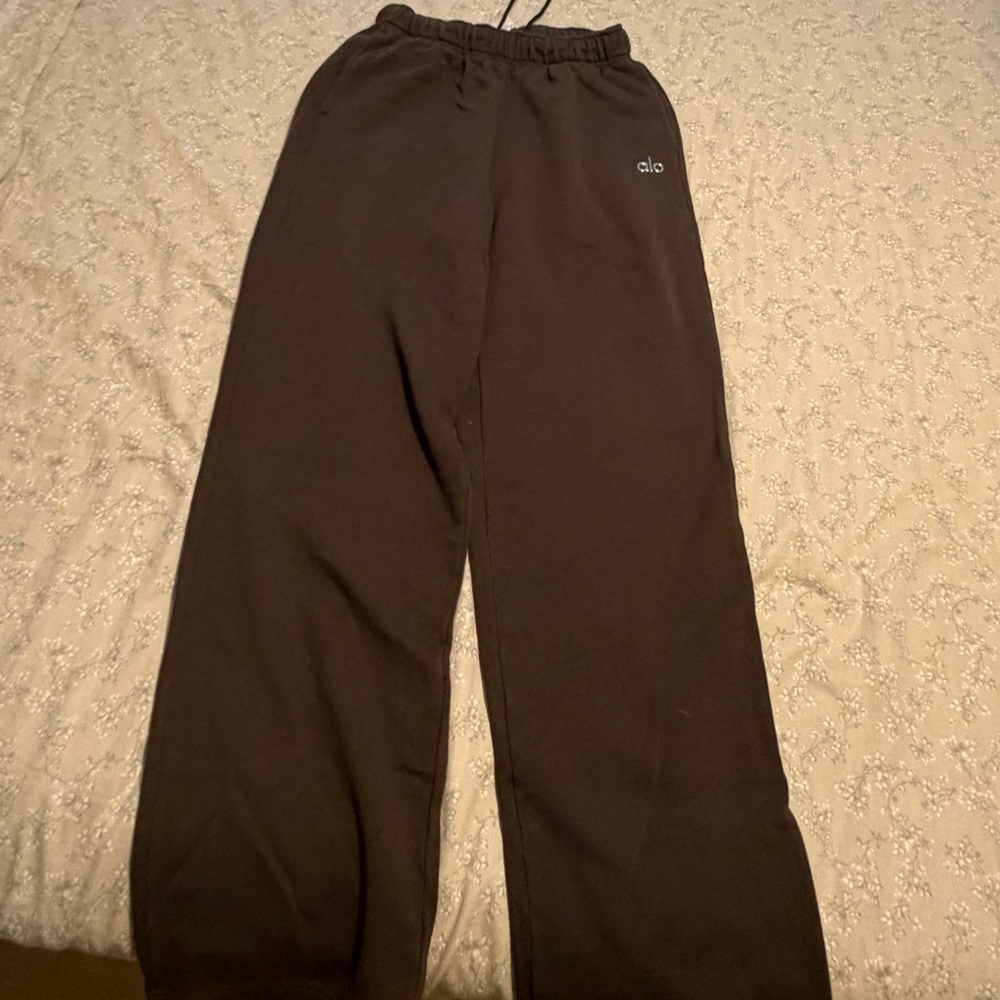 ALO Yoga Dark Brown Drawstring Joggers